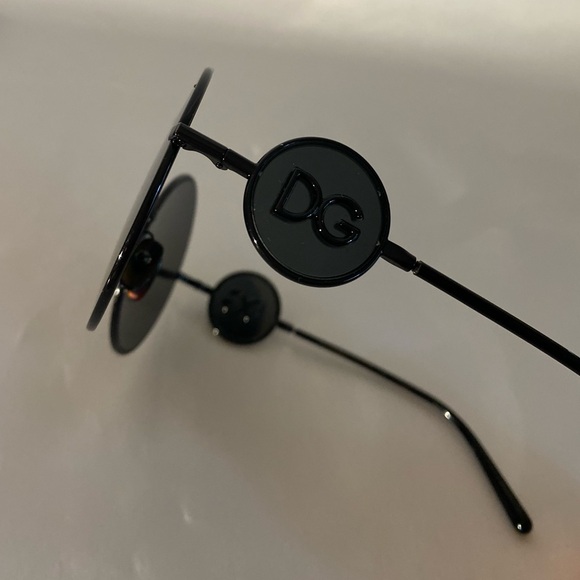 DOLCE & GABBANA Round Metal Sunglasses with DG Detail Brilliant Black NIB - Picture 12 of 13